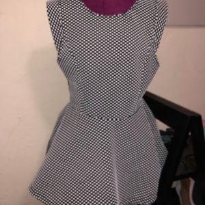 Forever 21 women’s Sleeveless Polka Dot & Lace Top